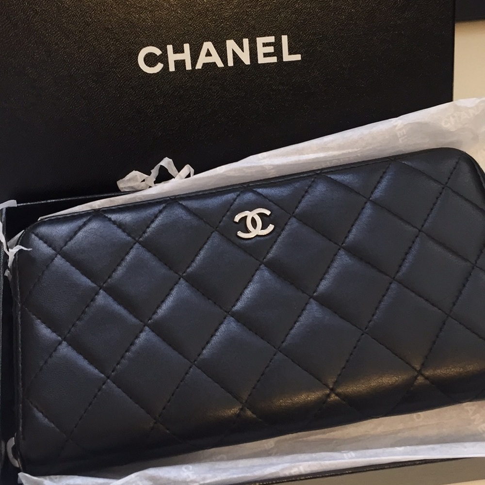 CHANEL